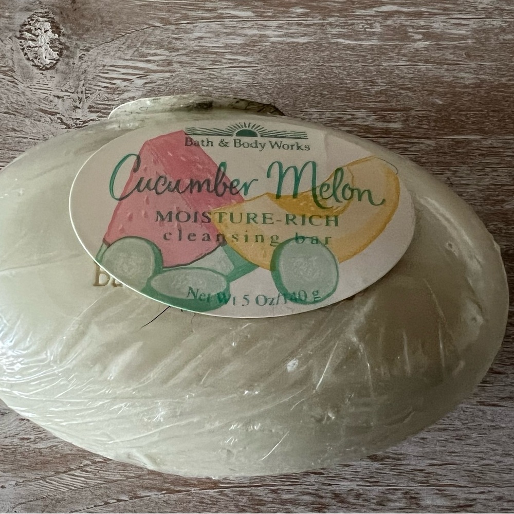 Cucumber Melon Soap Bar Bath Body Works Discontinued  Moisture Rich Cleansing